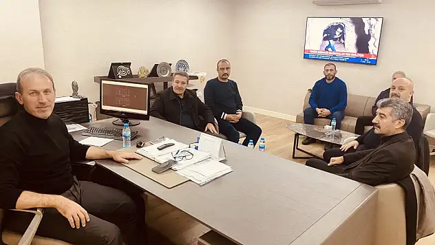 Siirt Beyaz Ay Derneği'nden Çalapkulu'ya Ziyaret