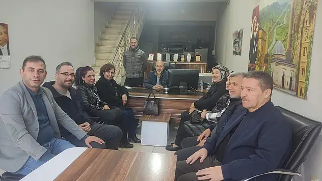 Siirt Beyazay Derneğinde Bayrak Değişimi