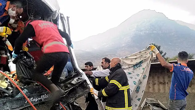 Siirt-Bitlis Yolunda Feci Kaza