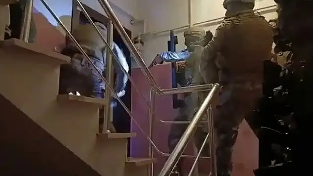 Siirt Dahil 17 İlde Yasa Dışı Bahis Operasyonu: 121 Kişi Gözaltına Alındı