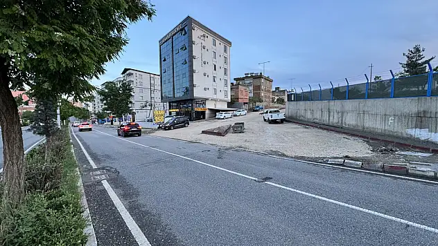 Siirt'e Yeni Cadde: Opet Kavşağından Çevre Yoluna Uzanacak Güzergaha ''Mehmetçik Caddesi'' Adı Verildi