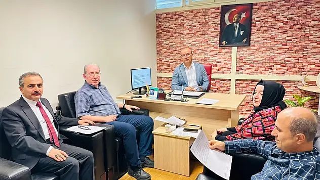 Siirt Eğitim ve Araştırma Hastanesi'nde Eğitim ve Koordinasyon Süreçleri Masaya Yatırıldı