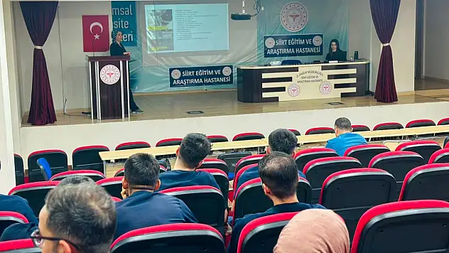 Siirt Eğitim ve Araştırma Hastanesi'nde Temizlik ve Hijyen Eğitimi Düzenlendi