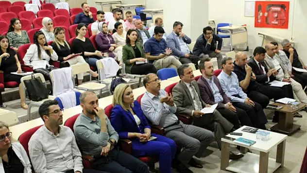 Siirt Eğitim ve Araştırma Hastanesinde Değerlendirme Toplantısı Yapıldı