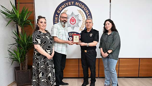 Siirt Emniyet Müdürlüğünde Emekliye Ayrılan Polis Memuru Erdal Saraç'a Vefa