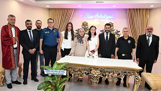Siirt Emniyet Müdürü Özdemir, Polis Çiftin Nikâh Törenine Katıldı