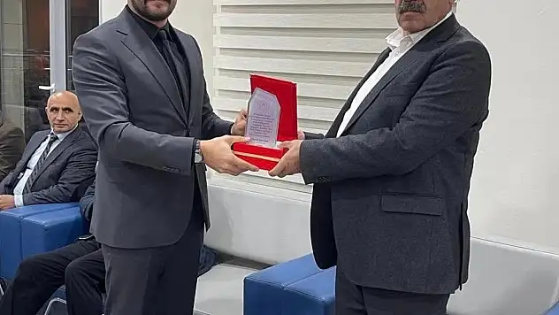 Siirt eski Gençlik ve Spor İl Müdürü Hüsam Olgaç emekliye ayrıldı