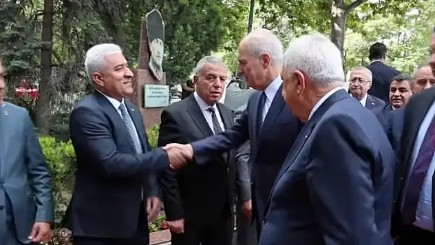 Siirt Esnafının Başkanı Yılmaz, Numan Kurtulmuş ile Yapılan Toplantısında Sürece Destek Mesajı Verdi