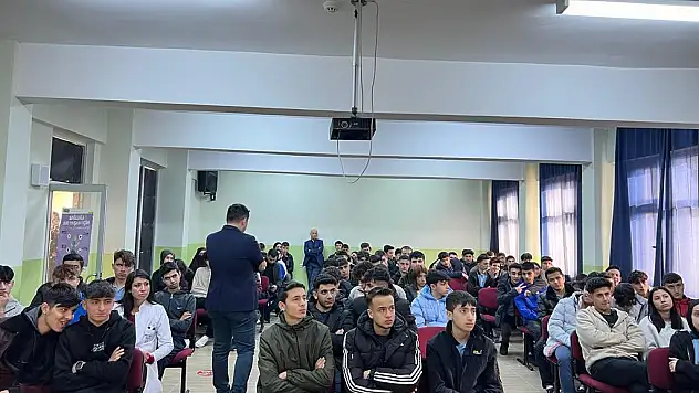 Siirt Evliya Çelebi Mesleki ve Teknik Anadolu Lisesi Kariyer Konferansı