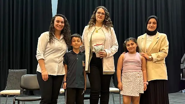 Siirt Fevzi Çakmak ilköğretim Okulu Öğrencilerine Eczacılık Mesleği Tanıtıldı