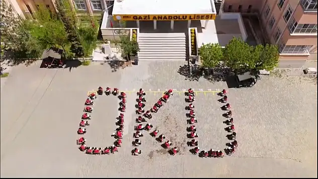 Siirt Gazi Anadolu Lisesi'nde Kitap Okuma Etkinliği Dikkat Çekti!