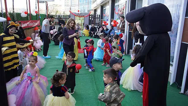 Siirt Geleceğin Işıkları Gündüz Bakımevi'nde Eğitim ve Eğlence Bir Arada: Minikler Hem Öğreniyor Hem Eğleniyor
