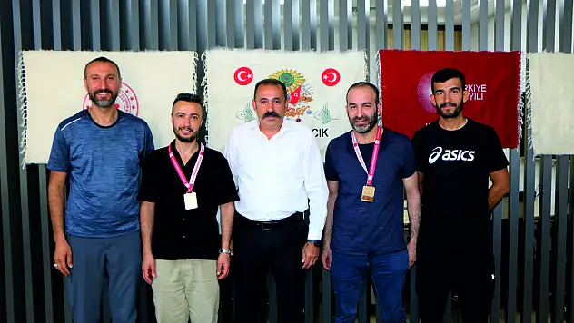 Siirt Gençlik ve Spor Yamaç Paraşütü Ekibinin Büyük Başarısı