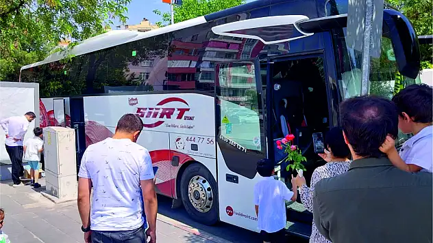 Siirt Hacıları Yurda Döndü