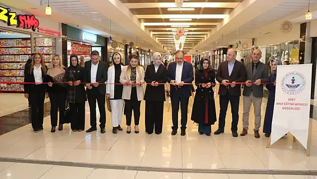 Siirt Halk Eğitim Merkezi'nde Emek ve Sanat Dolu 'Mart Ayı Ürün Sergisi' Açıldı!