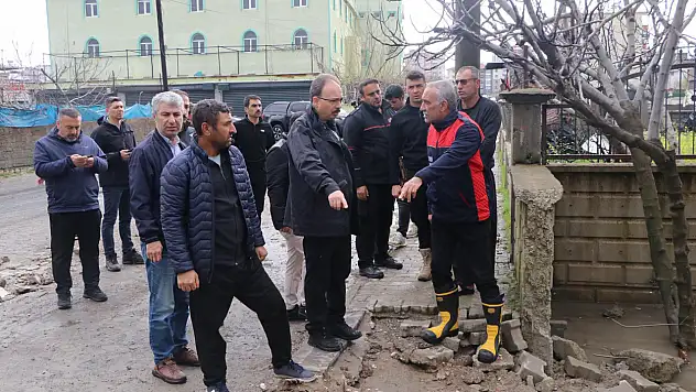 Siirt'i Sel Vurdu: 252 İhbar Geldi, 296 Personel Sahada Görev Yapıyor