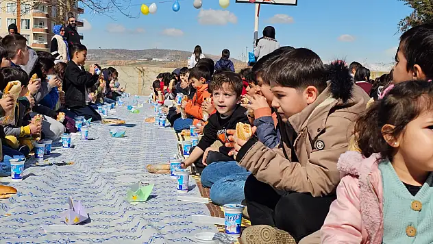 Siirt İHH Çocuklar İçin Tekne Orucu Etkinliği Düzenledi
