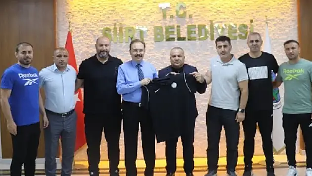 Siirt İktisas Spor Kulübünden Vali Dr.Kemal Kızılkaya'ya Ziyaret
