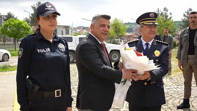Siirt İl Emniyet Müdürlüğünde Devir Teslim: Mehmet Özdemir Göreve Başladı