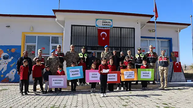 Siirt İl Jandarma Komutanlığı'ndan Dünya Çocuk Hakları Günü'ne Özel Farkındalık Etkinlikleri