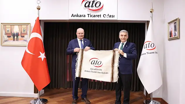 Siirt İl Kültür ve Turizm Müdürü Mehmet Sabahattin Genç, Ankara Ticaret Odası'nı ziyaret etti