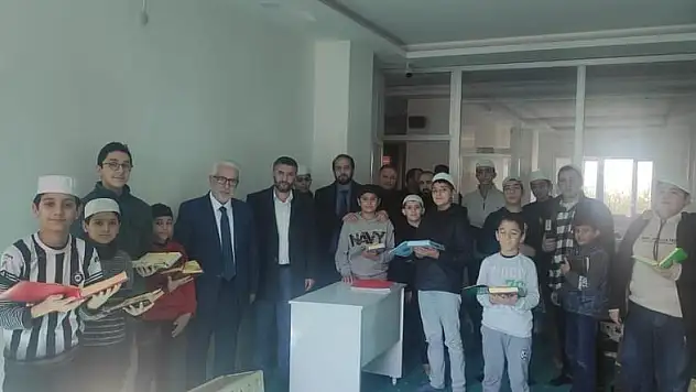 Siirt İl Müftüsü Pinal, Hafızlık Kur'an Kursunu Ziyaret Etti