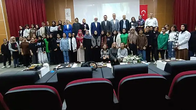 Siirt İl Müftüsü Pinal'dan Gençlere Nasihat