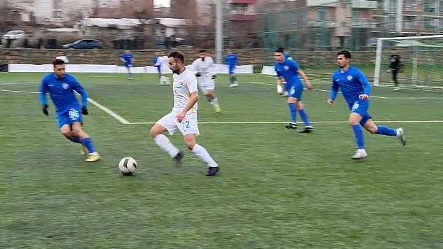 Siirt İl Özel İdare Spor, Sultanbeyli Spor'u 2-0 Mağlup Etti