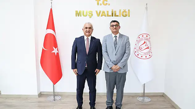 Siirt İl Sağlık Müdürü Olarak Atanan Dr. Besim Hacıoğlu'ndan Muş Valisi'ne Veda Ziyareti