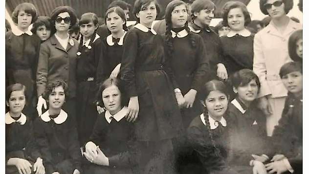 Siirt'in 1969 Yılından Kalan Hatırası: Öğretmen Ve Öğrenciler Aynı Karede