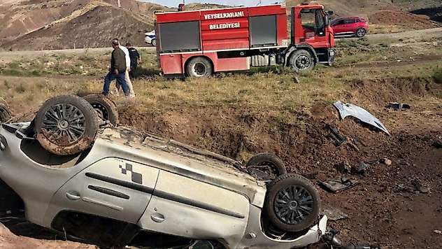 Siirt'in Baykan İlçesinde Otomobil Takla Attı: 5 Yaralı