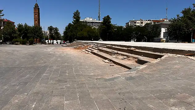 Siirt'in Kalbi Aylardır Kapalı: Kent Meydanı Ne Zaman Bitecek?