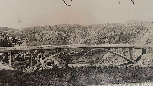 Siirt'in Tarihi Başur Köprüsü'nün 1940 Yılına Ait Görülmemiş Fotoğrafı Ortaya Çıktı