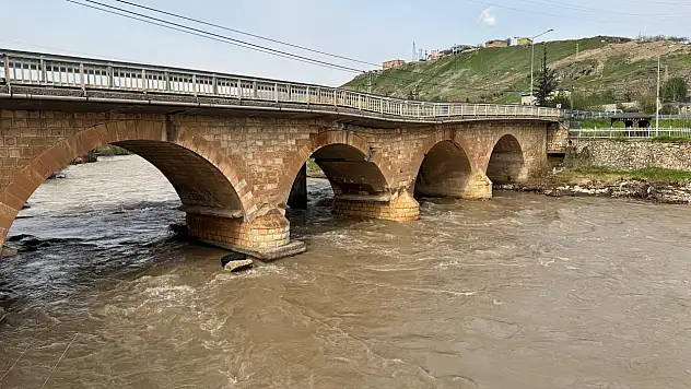 Siirt Kezer Köprüsü Trafiğe Kapatılıyor! Peki Araçlar Nereden Geçecek? İşte Masadaki 2 Yeni Güzergah