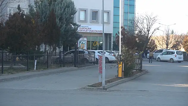 Siirt Kurtalan'da Balkondan Düşen Genç Yaralandı