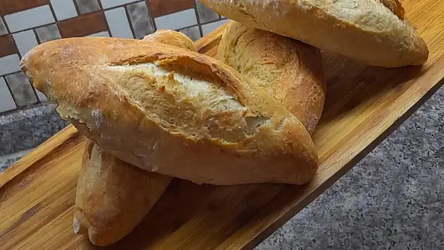 Siirt Kurtalan'da Ekmek Fiyatlarına Zam Geldi! Kurtalan'da Ekmek 12 Lira Oldu