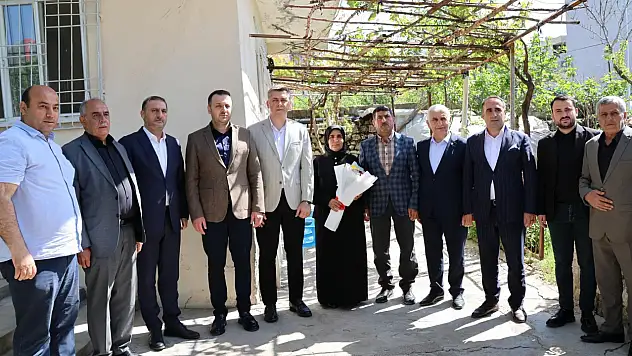 Siirt Kurtalan'da Şehit Ailesine Anneler Günü Ziyareti