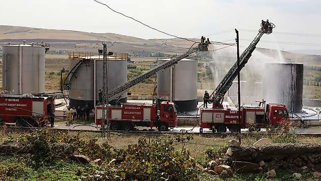 Siirt Kurtalan'da TPAO Kampında Çıkan Yangın Kontrol Altına Alındı