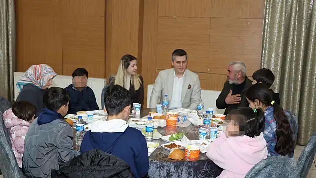 Siirt Kurtalan'da Yetimler İçin İftar Sofrasında Buluşuldu