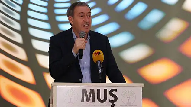 Siirt Milletvekili ve HEDEP Eş Genel Başkanı Bakırhan, Muş Halkına Seslendi