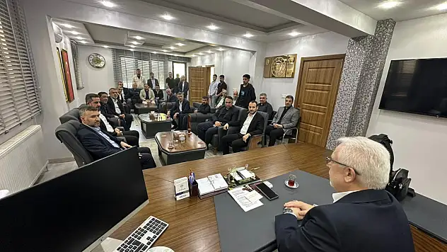 Siirt Müftüsü Şakir Pinal Hac Görevi İçin Yola Çıktı