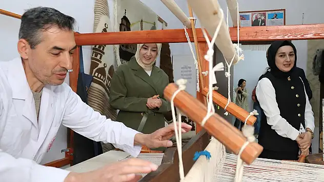 Siirt Olgunlaşma Enstitüsü, Atatürk'e Hediye Edilen Tarihi Battaniyenin Replikasını Hazırlıyor!