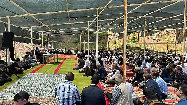 Siirt Şeyh Muhammed Varkanisi Anma Etkinliğine Yüzlerce Kişi Katıldı