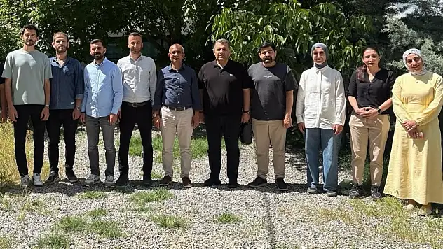 Siirt Tarım İl Müdürü Şanverdi Pervari'de Tarım ve Arıcılık Faaliyetlerini İnceledi