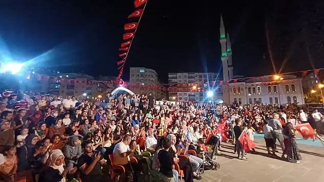 Siirt'te 15 Temmuz Demokrasi ve Milli Birlik Günü Coşkusu