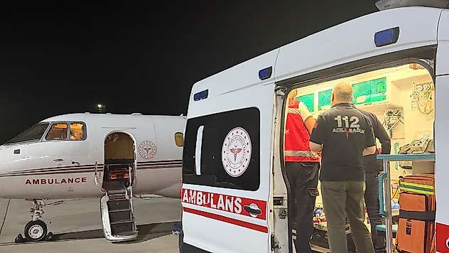 Siirt'te 2 Günlük Bebek İçin Zamanla Yarış: Ambulans Uçakla İstanbul'a Sevk Edildi