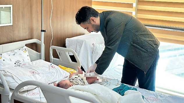 Siirt'te 3 Aylık Bebek İçin Zamana Karşı Yarış: Nadir Görülen Ameliyat Başarıyla Gerçekleştirildi
