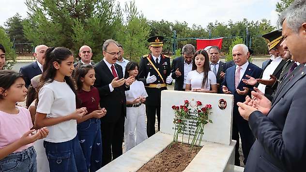 Siirt'te 30 Ağustos'ta Şehitler Unutulmadı