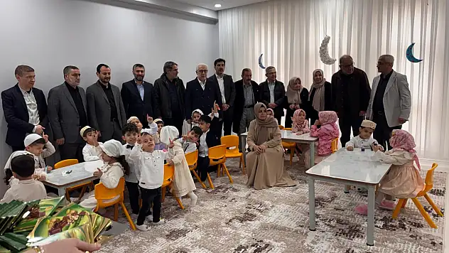 Siirt'te 4-6 Yaş Kur'an Kursuna Şendur Ailesinden Ziyaret