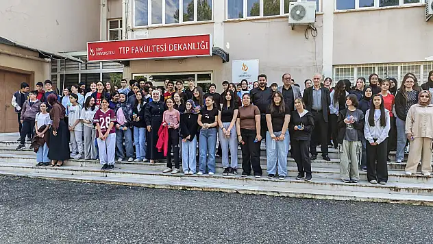 Siirt'te Yüzlerce Öğrenci LGS Provasına Katıldı